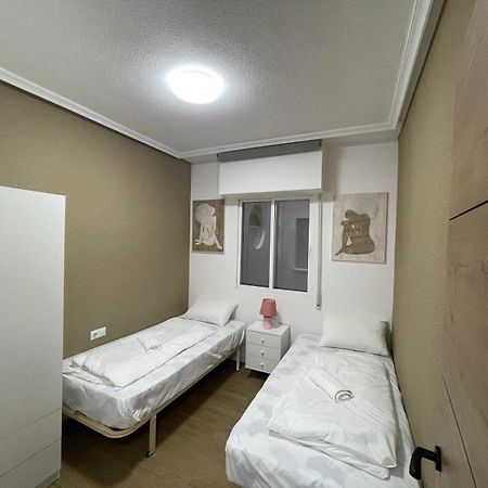 Ls18 By Zanis Apartamento Torrevieja Exterior foto